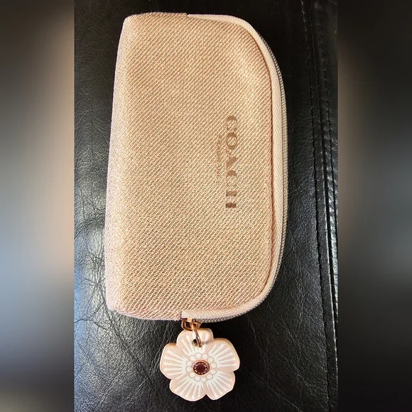 Coach Pink Shimmer zipper coin Pouch with Flower charm pull Rosegold NWOT - Picture 16 of 16